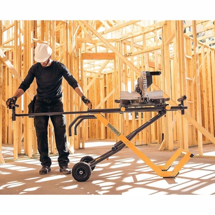 TOUGHBUILT Mobilny Stół pod Ukośnicę TB-S600 1210001300903